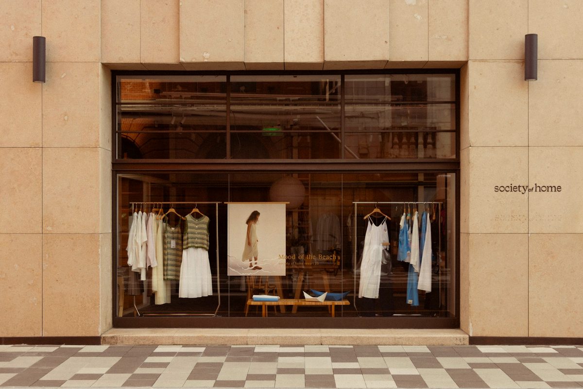 Large-format retail centre